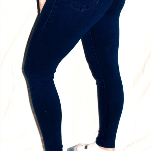 Blue jeans - Picture 2 of 2